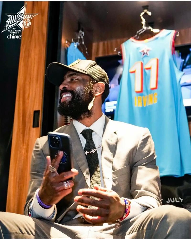 TA：利物浦签不下伊萨克也不会盲目买人；斯洛特想补充中后卫（TA：即便无缘伊萨克，利物浦也不盲目引援；斯洛特盼补强中后卫）