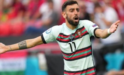 李贤重昨日对阵中国队的9记三分，打破了世预赛单场三分纪录（李贤重昨战中国队轰进9记三分，刷新世预赛单场三分纪录）