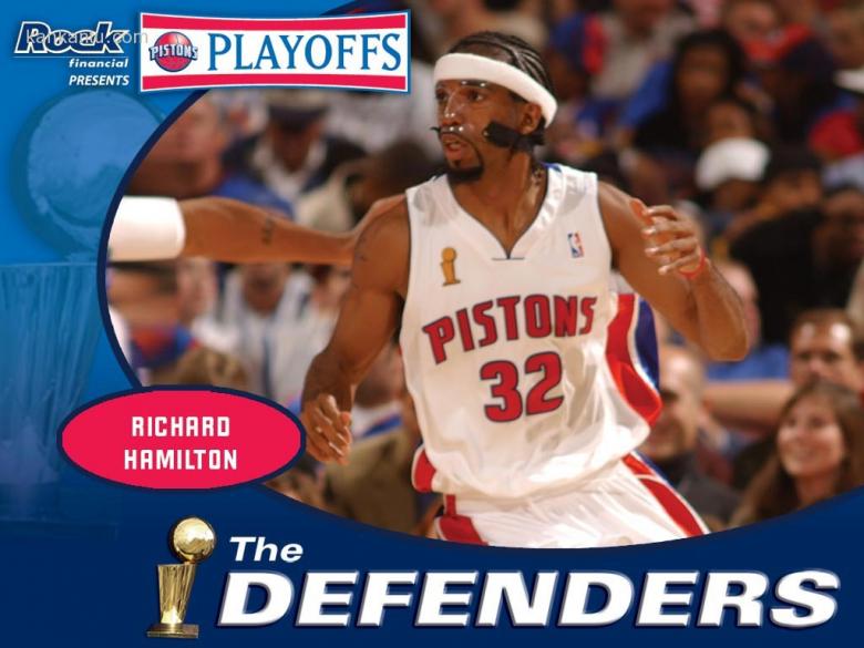 邮报：梅努希望冬窗离开曼联，有12家俱乐部对他感兴趣（邮报：梅努意欲在冬窗离开曼联，12家俱乐部对其有意）