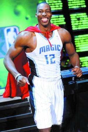 都体：米兰在关注布雷斯特左闸洛科，他是本赛季法甲抢断王（都体：米兰有意布雷斯特左后卫洛科，法甲本季抢断王）