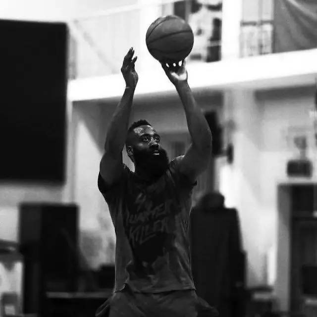 CBA季后赛前瞻：广东男篮争夺冠军,（CBA季后赛展望：广东男篮冲击总冠军）