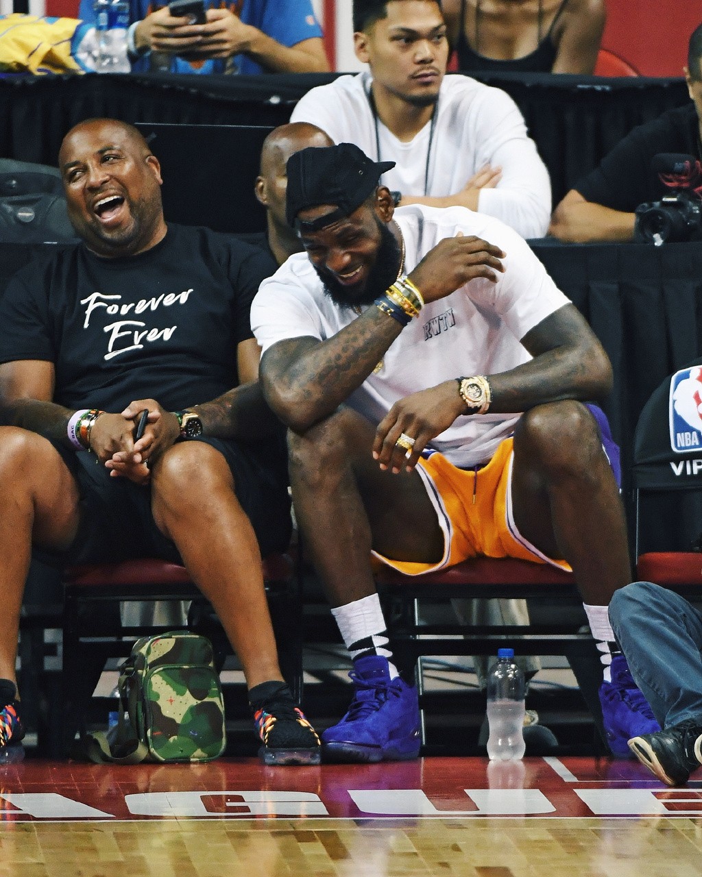 博努奇：我坚信加图索带领国家队走的是正确道路（博努奇力挺加图索：国家队走在对的路上）