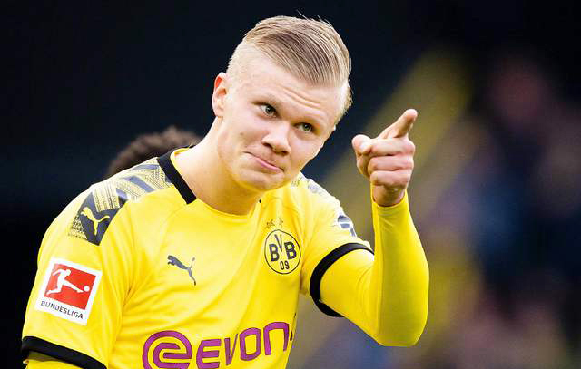 为何亲斯内德？穆帅：斯内德给了我三冠王，那是最棒的一年（穆帅谈为何偏爱斯内德：他助我夺三冠，那是我最好的一个赛季）