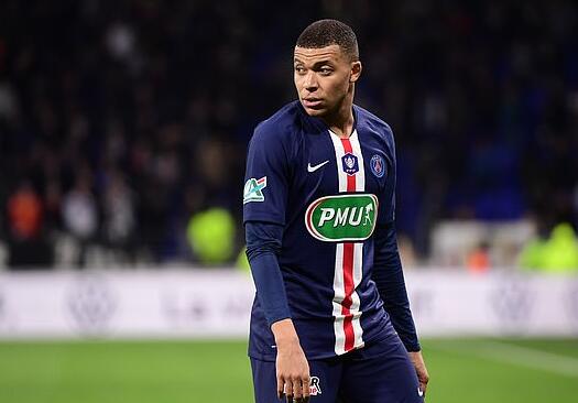 罗马诺：斯洛特在队内的权威不降反升，他需要萨拉赫主动道歉（罗马诺：斯洛特队内威信不降反升，正要求萨拉赫主动致歉）