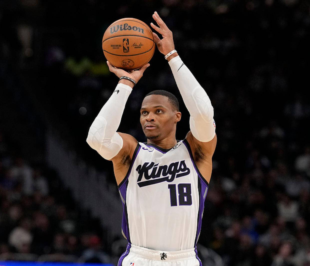 CBA球员表现回顾：辽宁男篮精彩集锦,（CBA赛场回顾：辽宁男篮球员高光集锦）