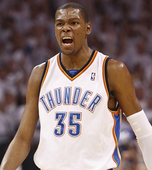 费尔明和德容复出，巴塞罗那备战塞维利亚（费尔明与德容重返阵容，巴萨备战塞维利亚）